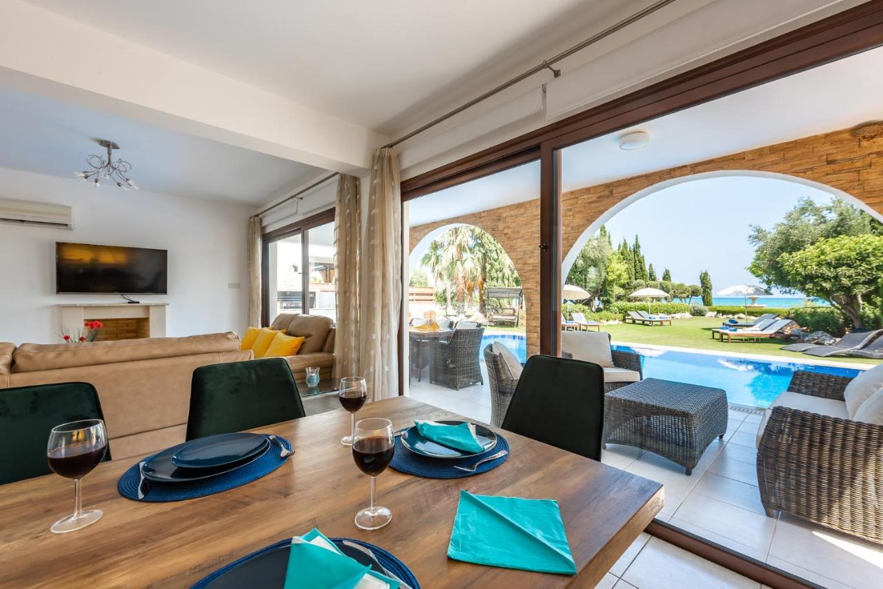 Sea Front Oceanus H3 By Ezoria Villas Ajia Napa Zewnętrze zdjęcie